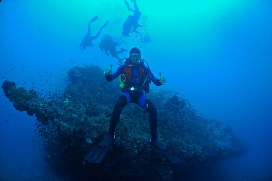 SS Yongala Wreck Dive Hero Image | East Coast Tours Australia