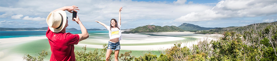 Hill inlet lookout, Couple having fun taking a photo. 