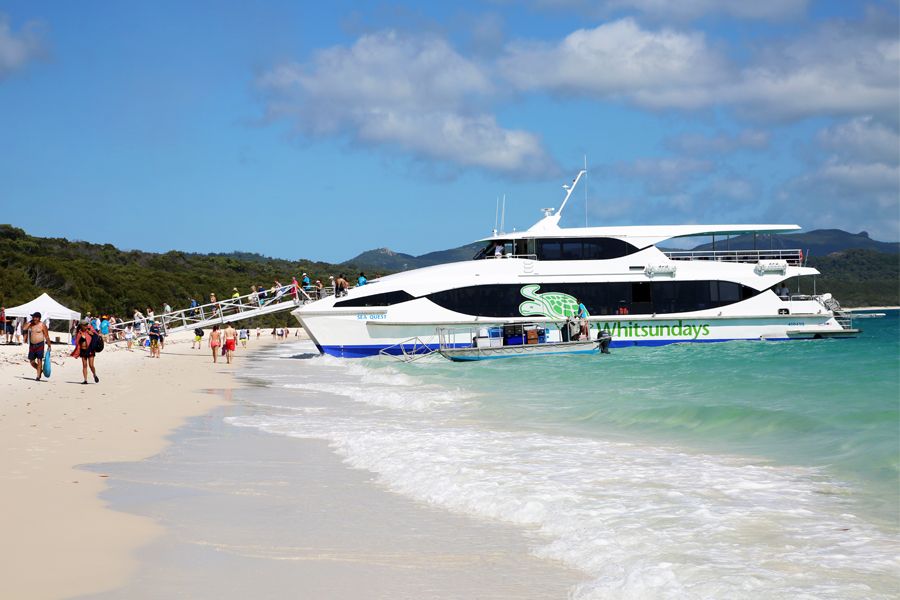 tourism whitsundays cruise ship schedule