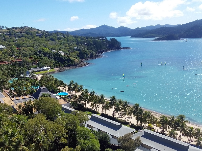 tourism whitsundays cruise ship schedule