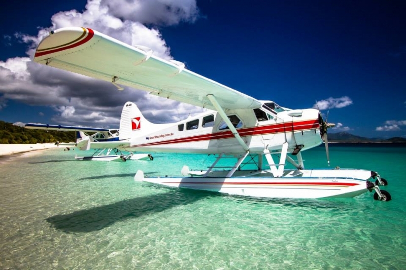 seaplane tour whitehaven beach