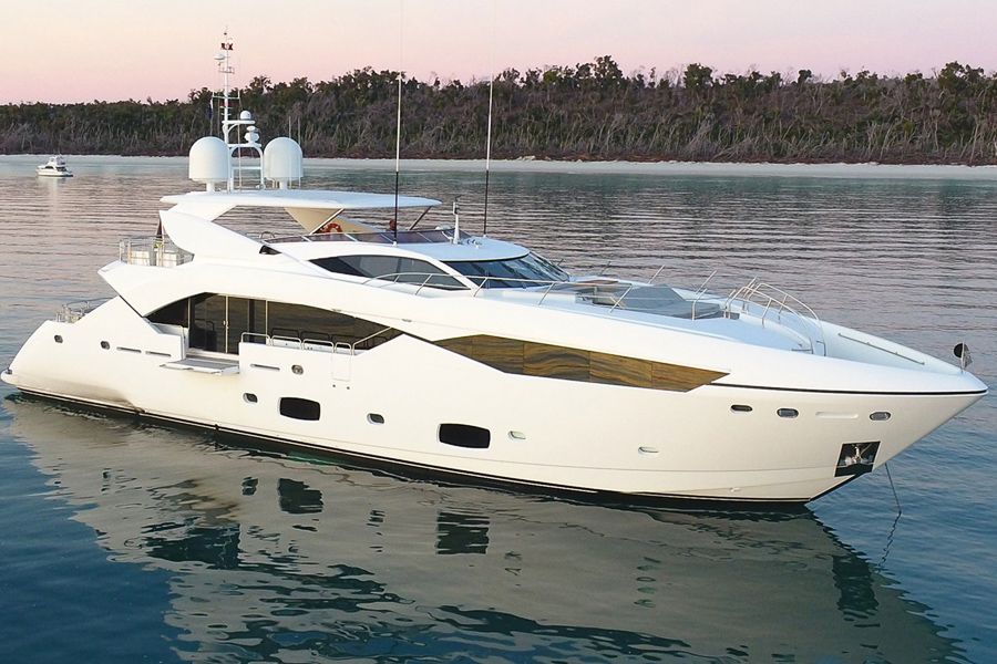 super yacht jobs airlie beach