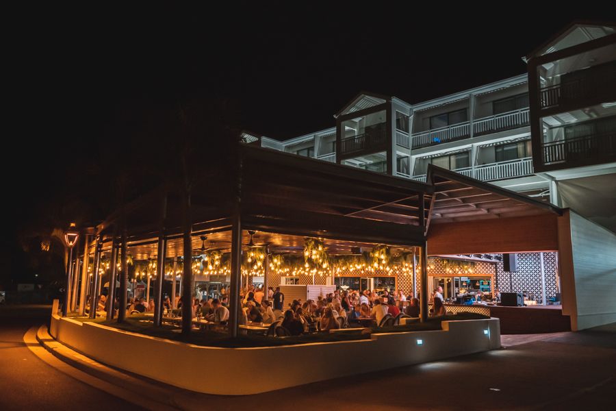 The Newest Pub in Airlie Beach - The Pub - Sailing Whitsundays