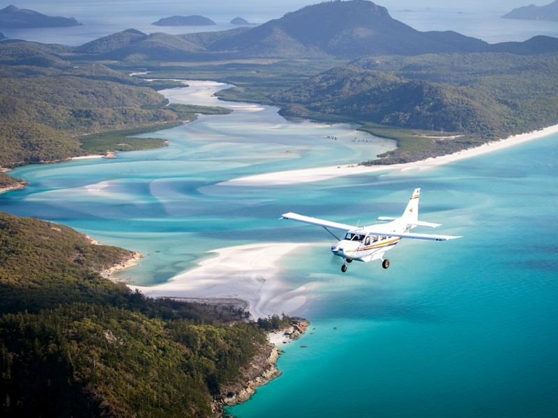Sailing Whitsundays Hero Image For Tours from the air over the Whitsundays