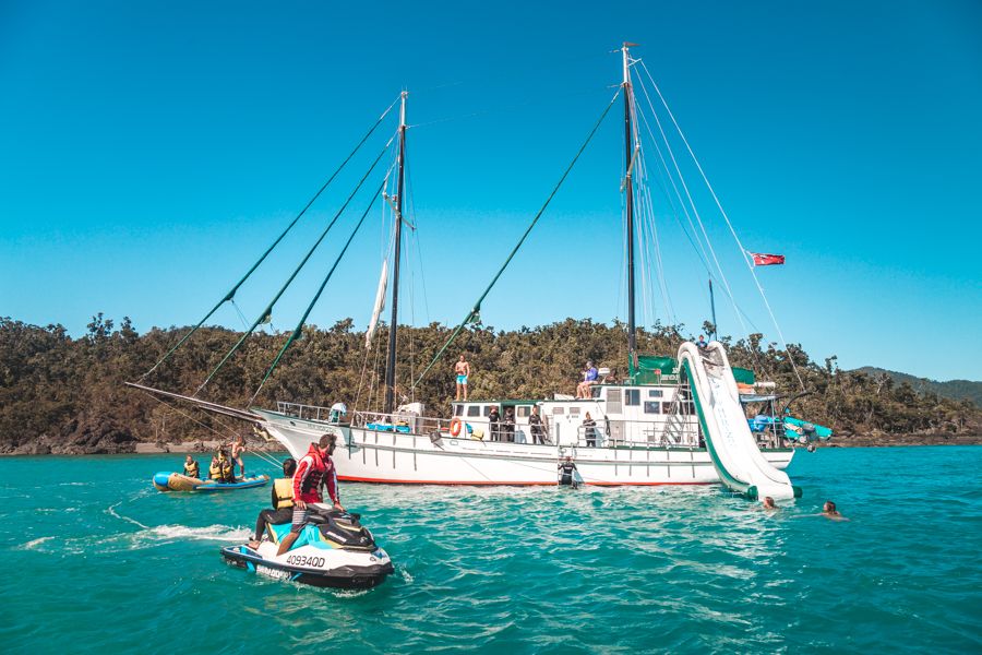 New Horizon, Backpacker Boats Whitsundays