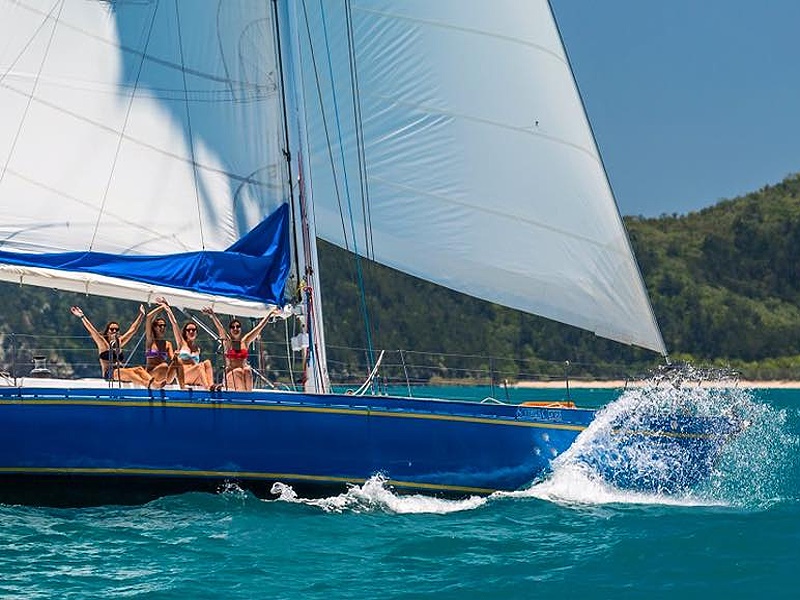 Sailing Whitsundays Hero Image For Whitsunday Sailing and Cruises