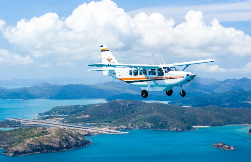 Sailing Whitsundays Hero Image For Tours from the air, Whitsundays