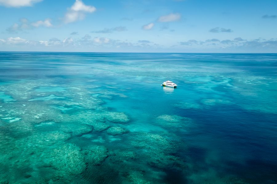 Outer Reef Explore Whitsundays