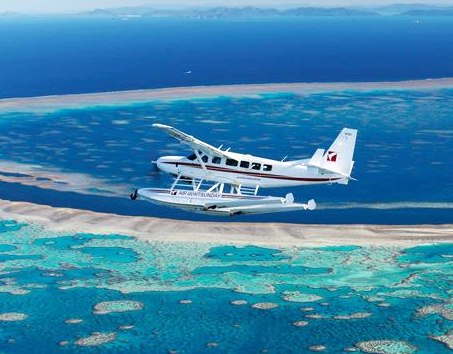 Sailing Whitsundays Hero Image For Scenic Flights in the Whitsundays