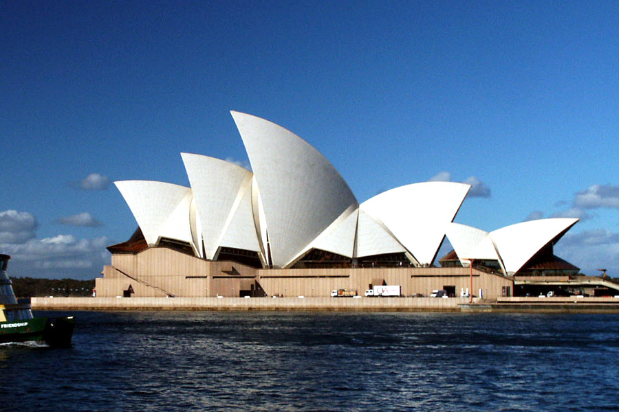 Sailing Whitsundays Hero Image For Australia Facts