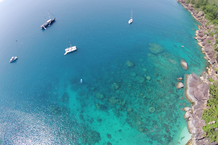 Sailing Whitsundays Hero Image For Hook Island In The Whitsundays