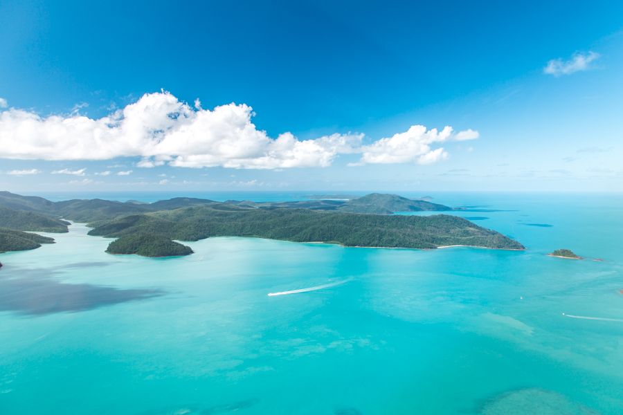 Sailing Whitsundays Hero Image For What's so great about the Whitsundays?