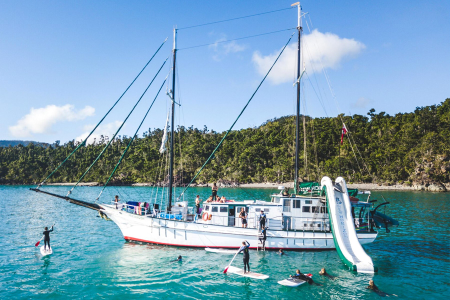 Fun Backpacker Boats: Fun Backpacker Boats - Sailing Whitsunday Image