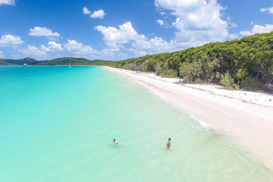 white sand on the Whitehaven Beach Southern end