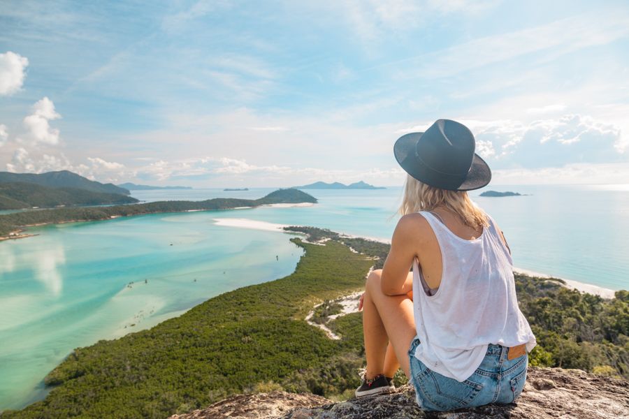 I M A Backpacker And I Want To Sail The Whitsundays What Do I Need To Know Sailing Whitsundays