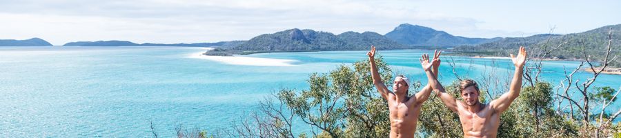 Whitehaven beach Hill inlet, Boys on Broomstick