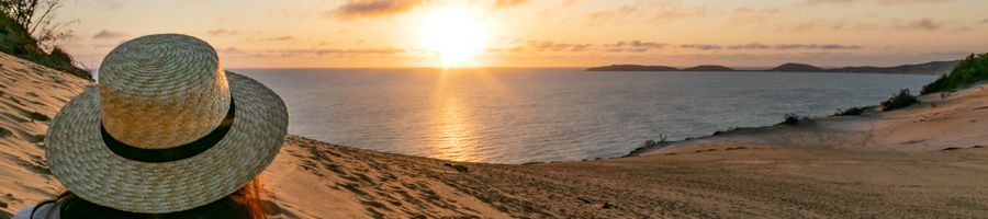 carlo sand blow, rainbow beach