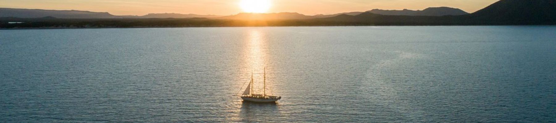 Tallship Twilight Sunset Sail - Sailing Whitsundays