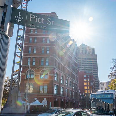 Pitt St Sign in the city