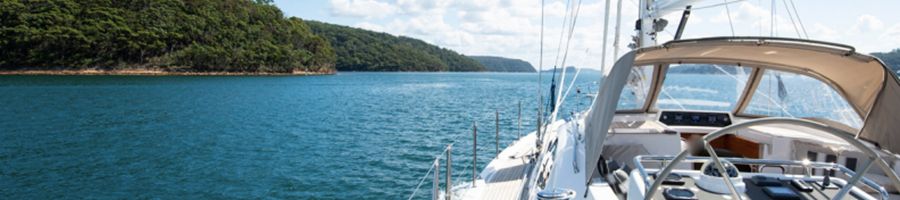 pegasus luxury yacht sailing in the whitsundays