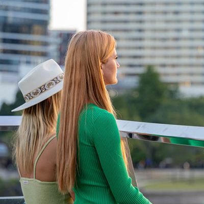 girls standing in brisbane city center